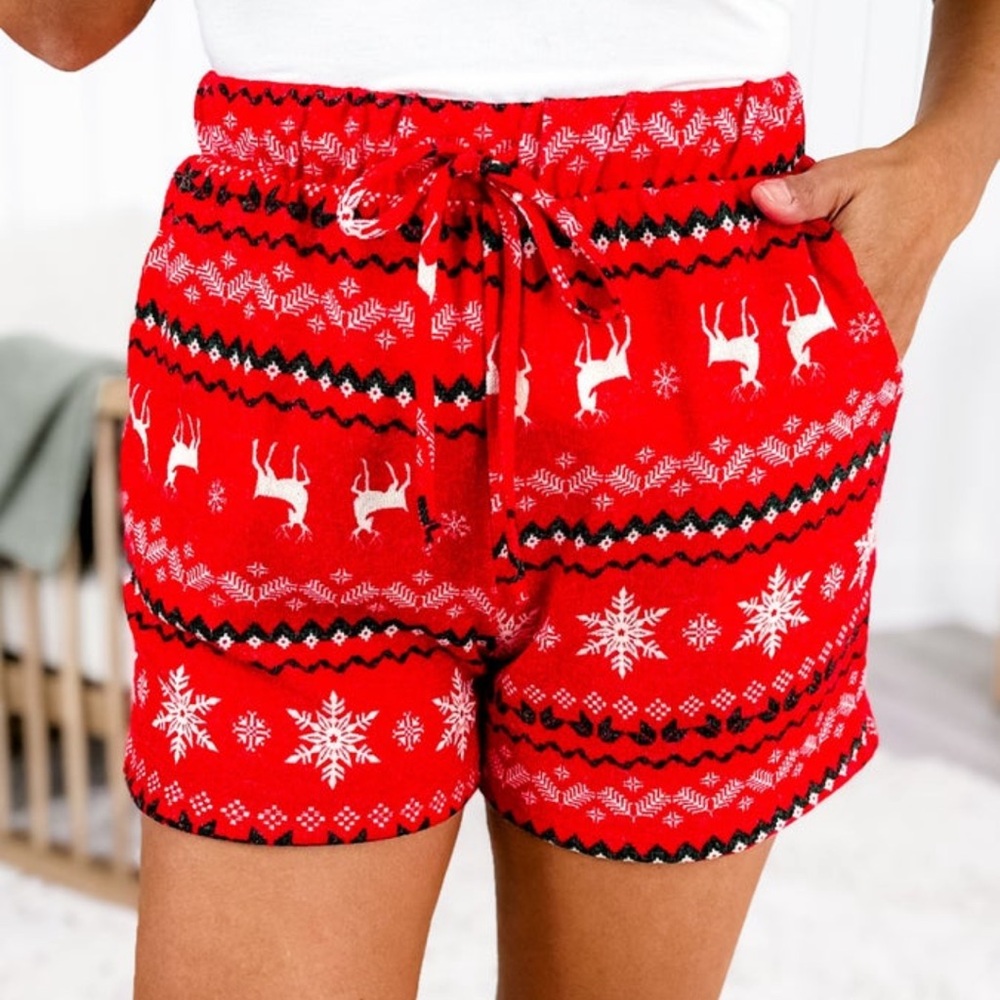 NEW Heimish Christmas Shorts size small